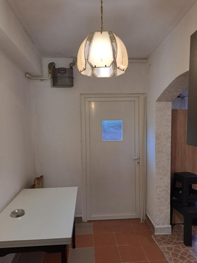 Dobar San Apartment *