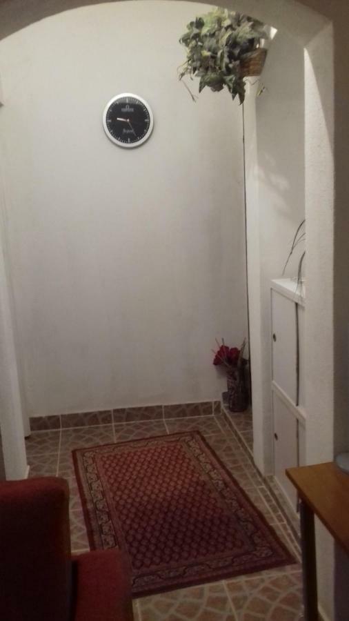 Dobar San Apartment *